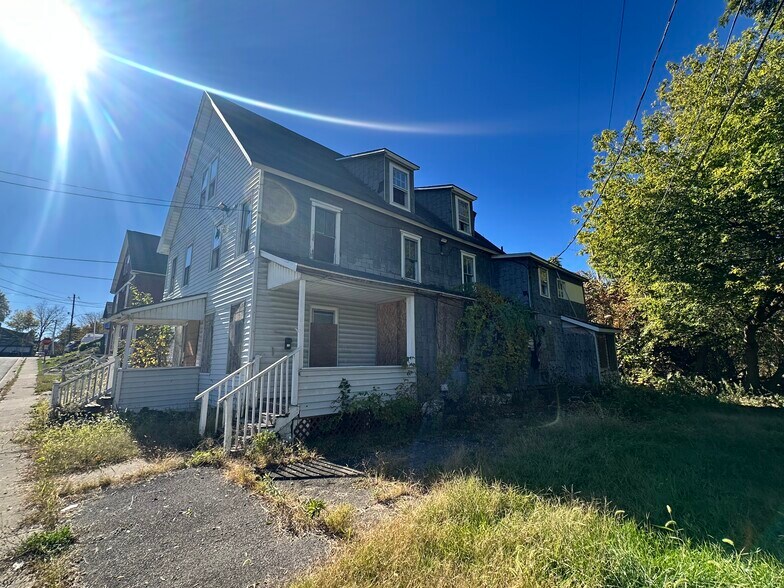 More Photos Of 9 Wells Ave, Johnson City Apartments For Sale