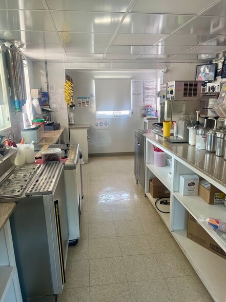 More Photos Of 801 S Main St, Blackwell Fast Food For Sale