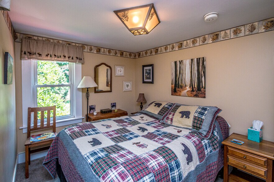 More Photos Of 207 Seavey St, North Conway Hospitality For Sale