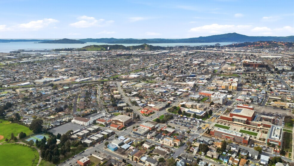 More Photos Of 2809-2815 Macdonald Ave, Richmond Office For Sale