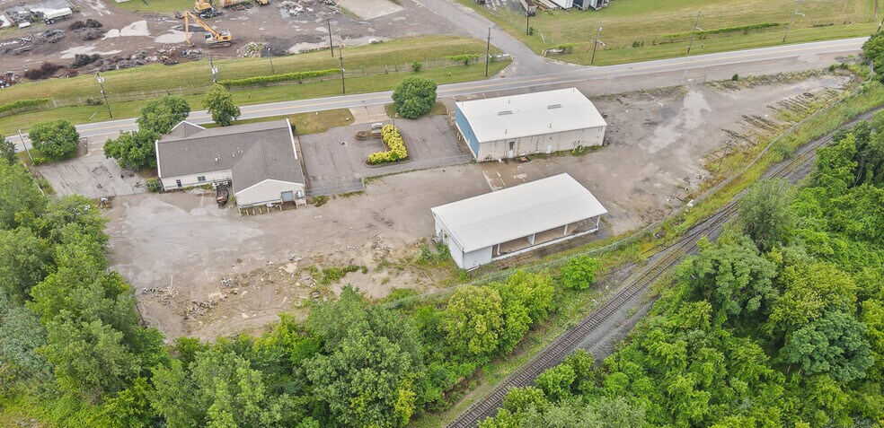 More Photos Of 37401 Stevens Blvd, Willoughby Flex For Lease