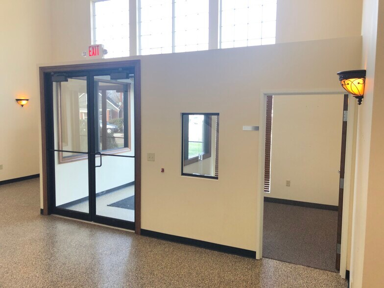 More Photos Of 23 Forry St, Newark Office Residential For Lease