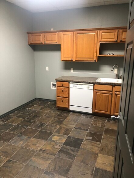 More Photos Of 4545 Old Jacksonville Hwy, Tyler Freestanding For Lease