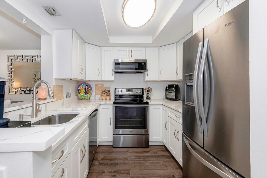 More Photos Of 89 Deer Creek Rd, Deerfield Beach Apartments For Sale