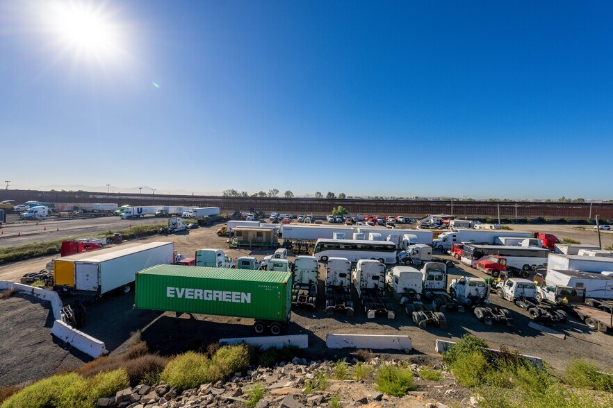 More Photos Of 5753 Siempre Viva Rd, San Diego Land For Sale