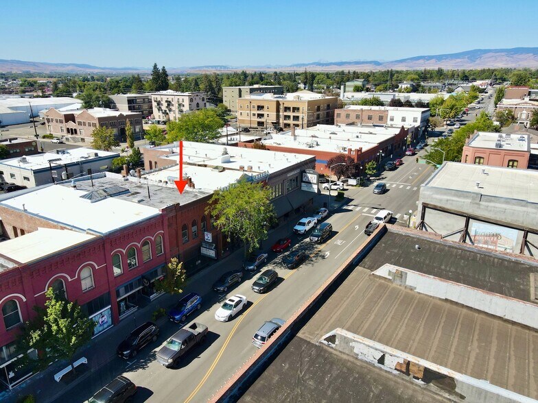 More Photos Of 313 N Main St, Ellensburg General Retail For Sale