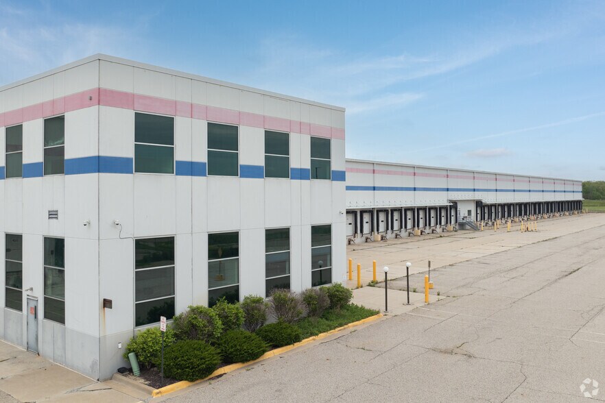 More Photos Of 1701 Technical Dr, Saint Johns Refrigeration Cold Storage For Sale