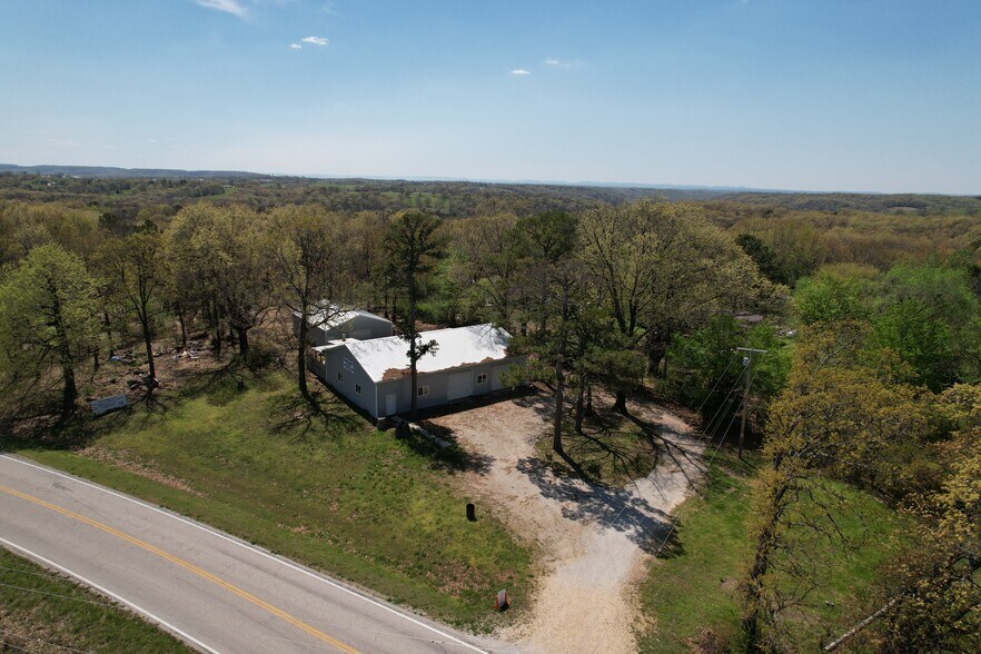 More Photos Of 2700 Ridgedale rd, Ridgedale Industrial For Sale