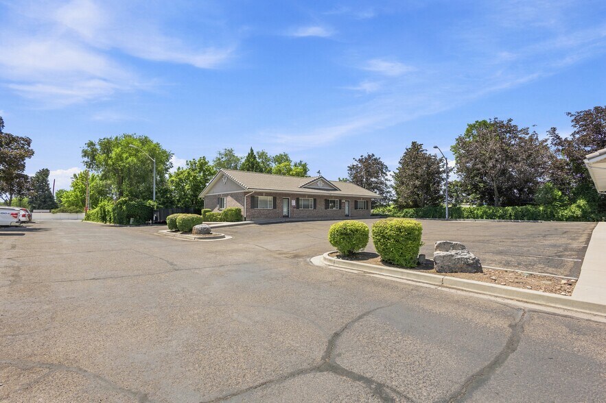 More Photos Of 1372 S 740 E, Orem Office For Lease