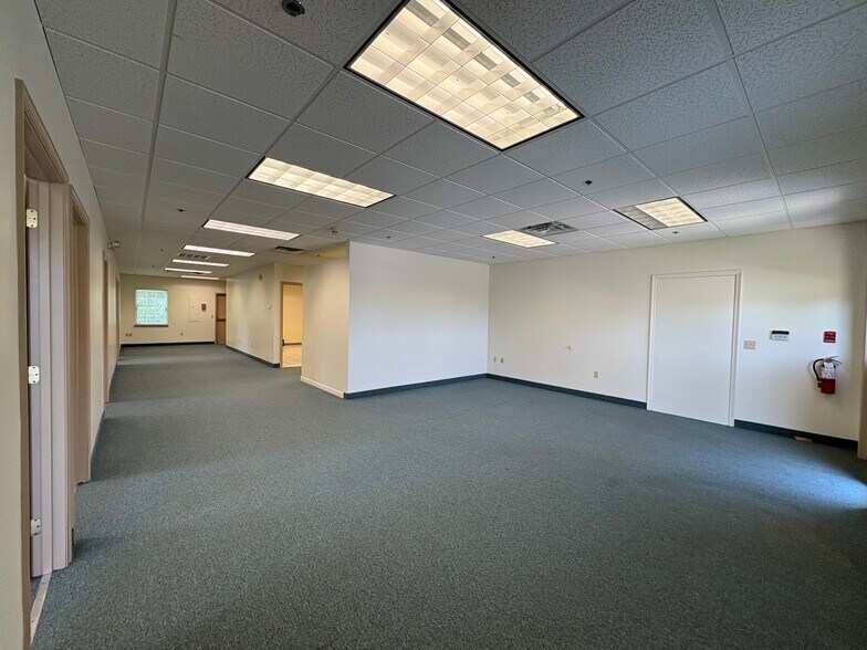 More Photos Of 134-136 Mill Rd, Quakertown Medical For Lease