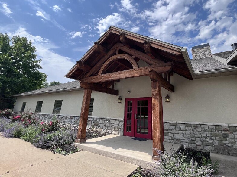 Primary Photo Of 2014 Sandy Dr, State College Medical For Lease