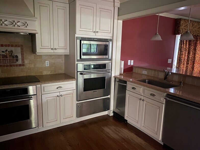 More Photos Of , Derby Unknown For Sale