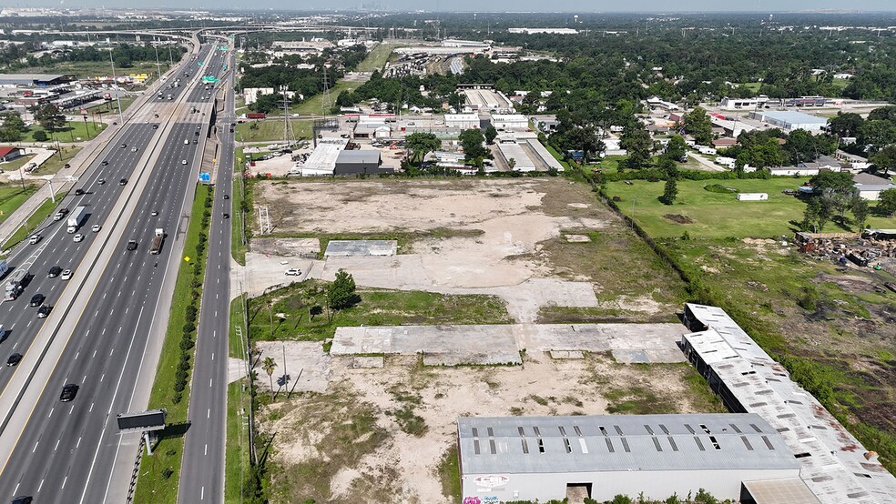 More Photos Of 15473 East Fwy, Channelview Warehouse For Lease