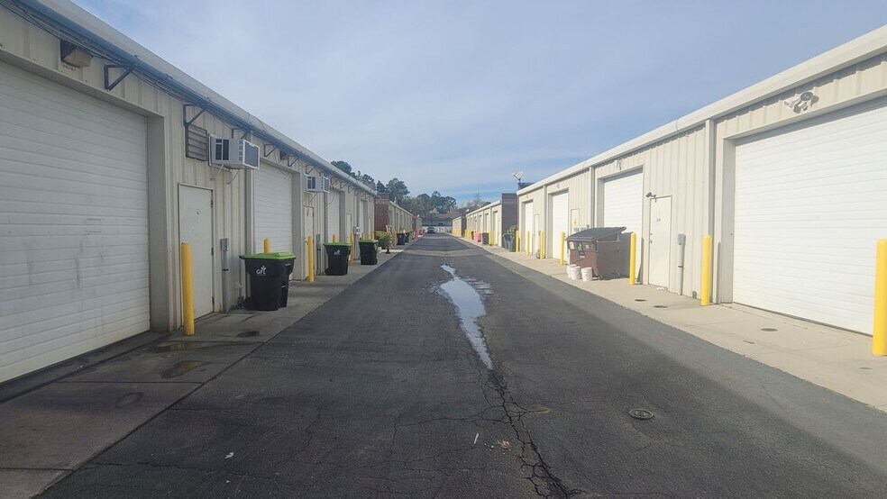 More Photos Of 311 Judges Rd, Wilmington Flex For Lease