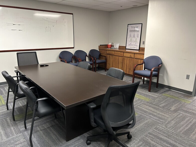 More Photos Of 11 Commerce Blvd, Palm Coast Manufacturing For Lease