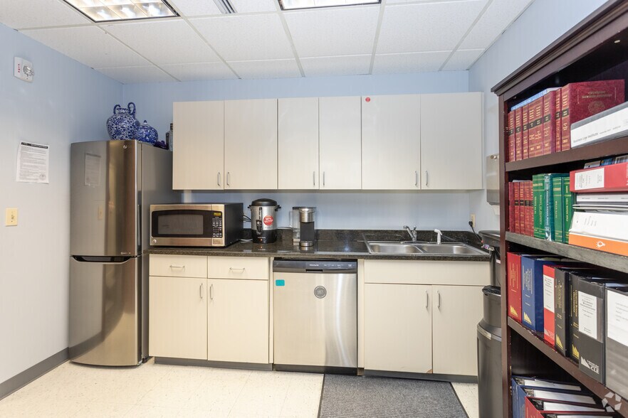 More Photos Of 8301 E Prentice Ave, Greenwood Village Office For Sale