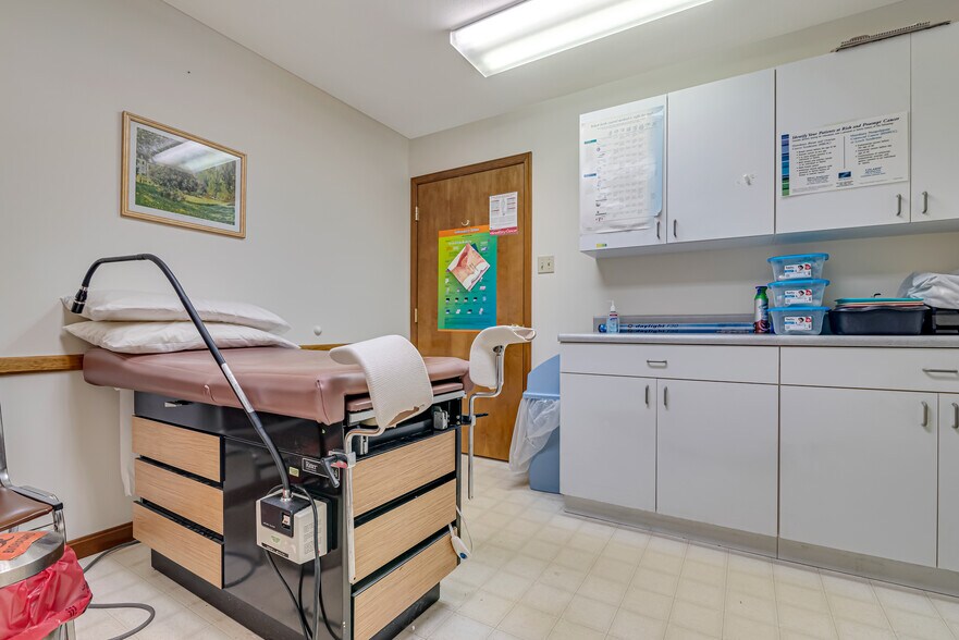 More Photos Of 371 E Brown St, East Stroudsburg Healthcare For Sale
