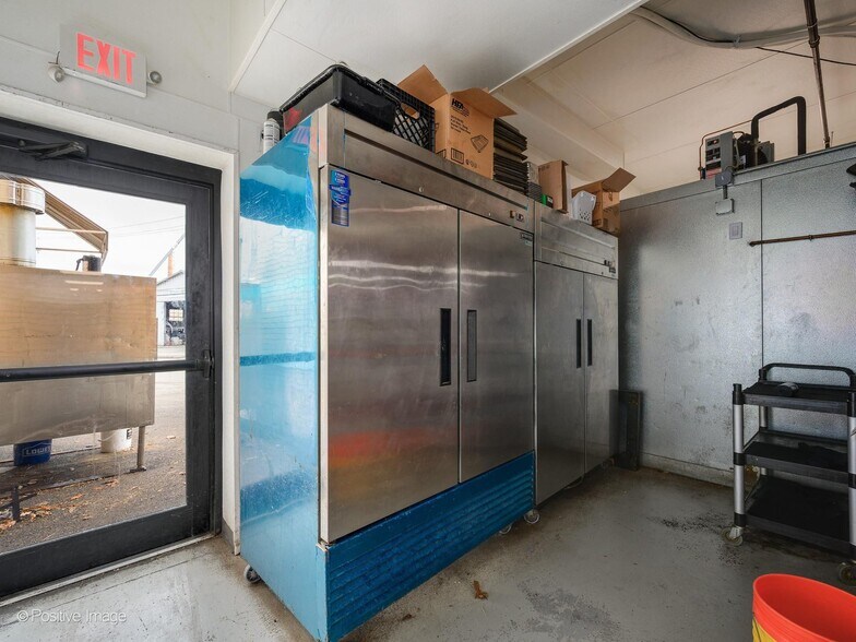 More Photos Of 250 Center St, Grayslake Storefront Retail Residential For Sale