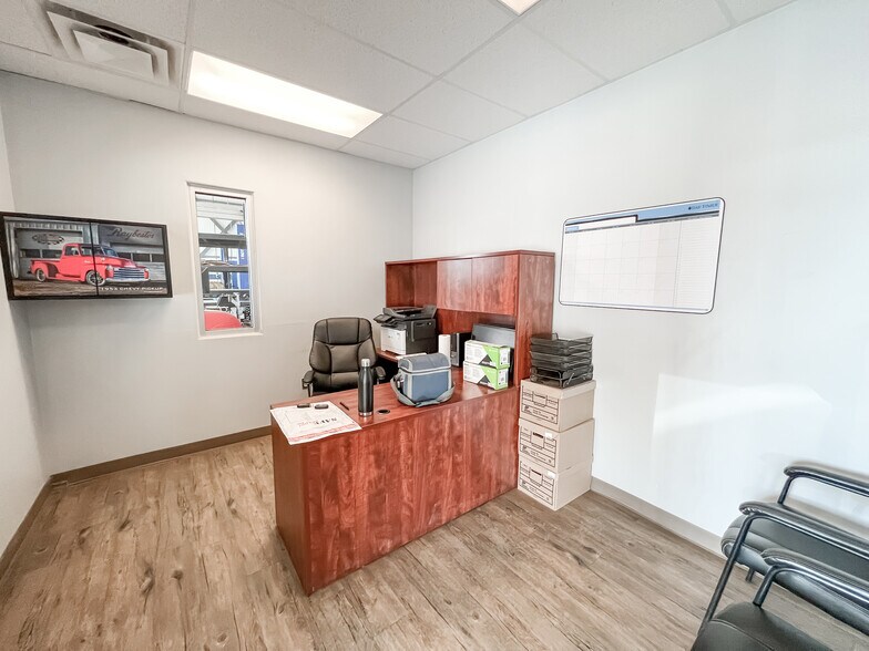 More Photos Of 650 Sunrise Rd, Peace River Industrial For Sale