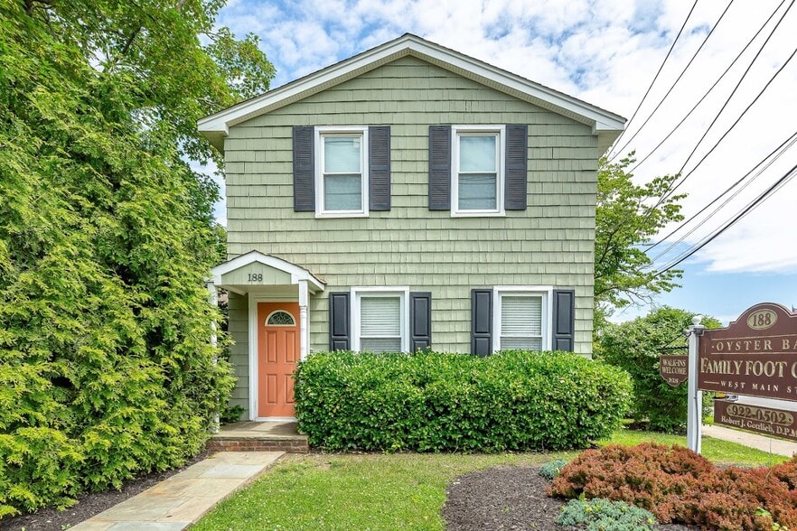 Primary Photo Of 188 W Main St, Oyster Bay Medical For Sale