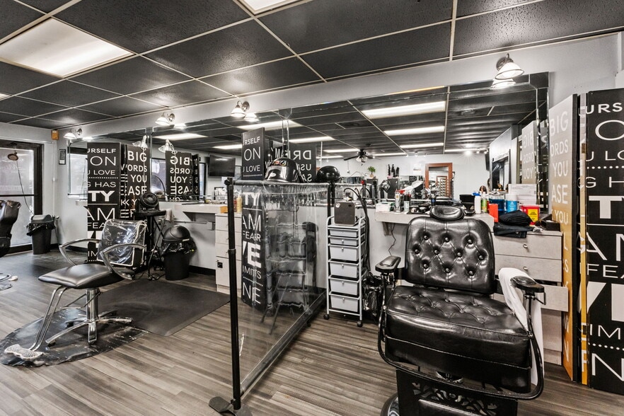 More Photos Of 3007 W Cypress St, Tampa General Retail For Sale