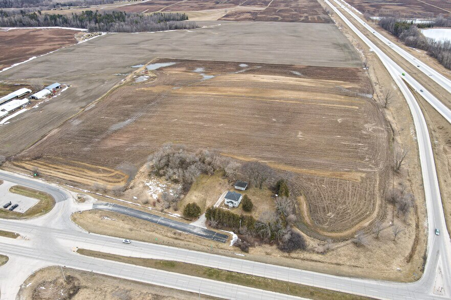 More Photos Of 5813 Michigan Ave, Manitowoc Land For Sale