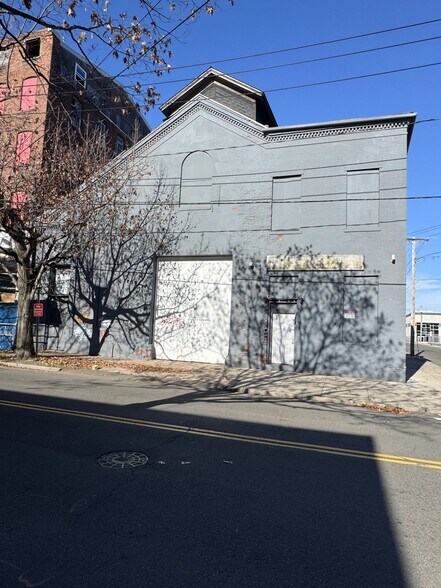 More Photos Of 419 Chapel St, New Haven Warehouse For Sale