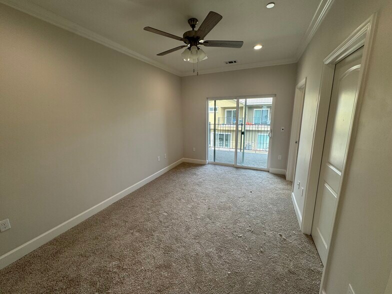 More Photos Of 116 Bundeson Dr, Hollister Apartments For Sale