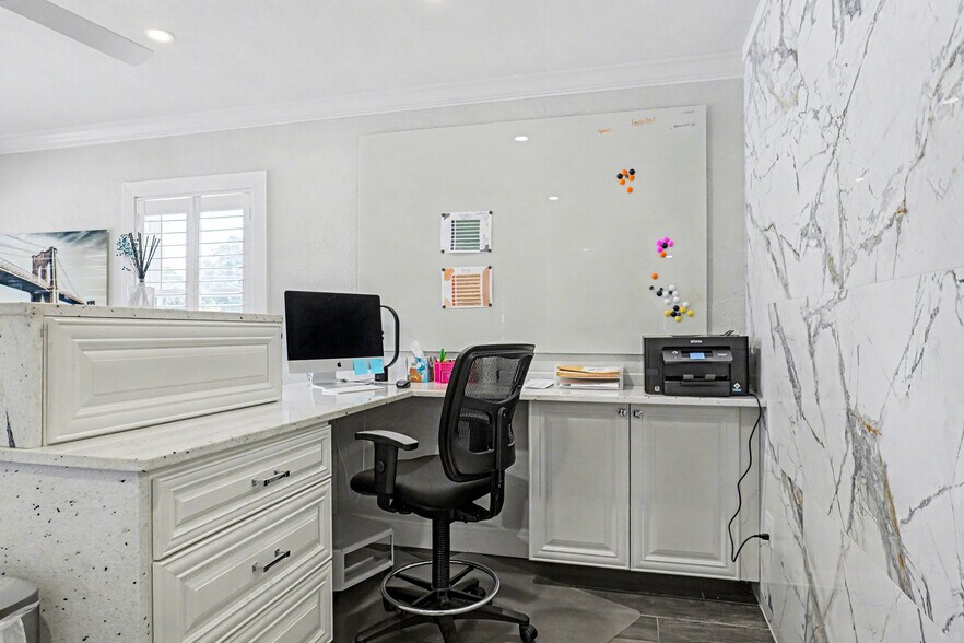 More Photos Of 1701-1709 Rogero Rd, Jacksonville Office Residential For Sale