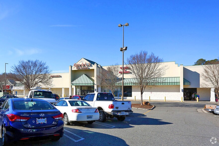 More Photos Of 301-309 Oyster Point Rd, Newport News Unknown For Lease