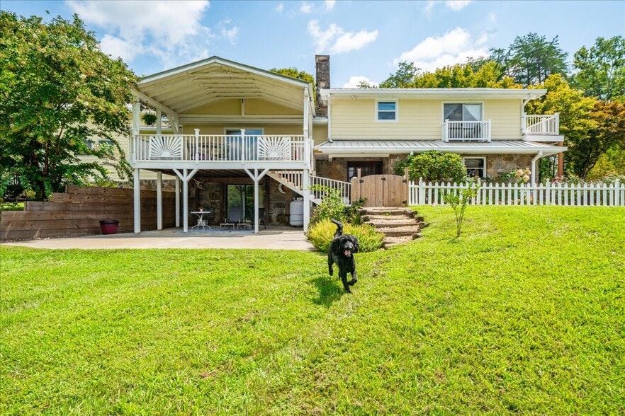 More Photos Of 441 Mull Rd, Hiawassee Hospitality For Sale