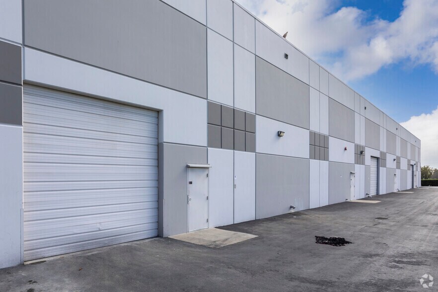 More Photos Of 3840 Metro Dr, Stockton Warehouse For Lease