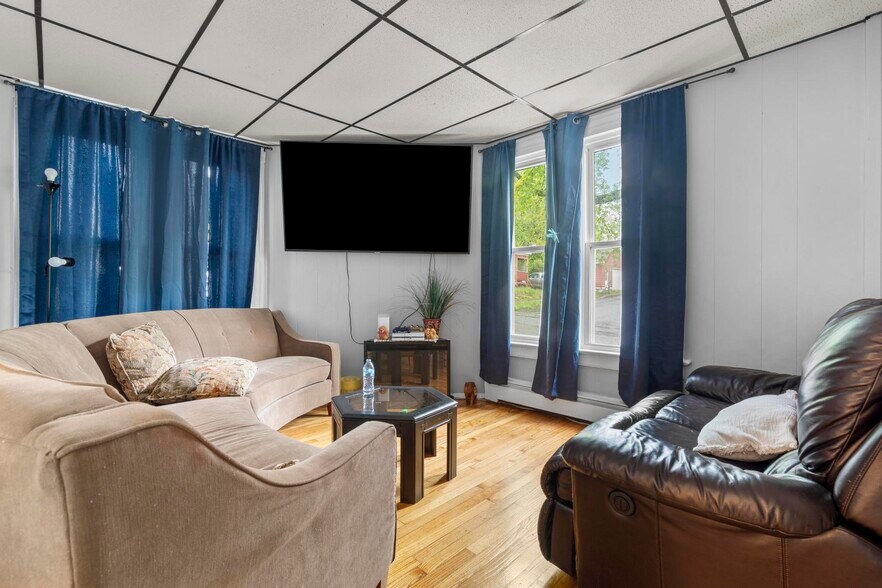 More Photos Of 99 Galpin St, Naugatuck Apartments For Sale