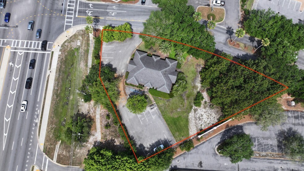 More Photos Of 30 South Shore Dr, Miramar Beach Office For Lease