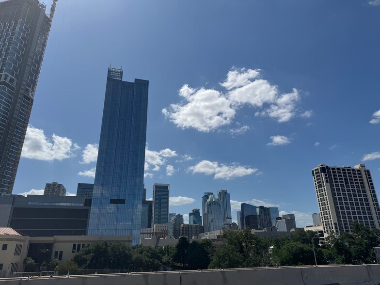 Primary Photo Of 2237 E Riverside Dr, Austin Restaurant For Lease