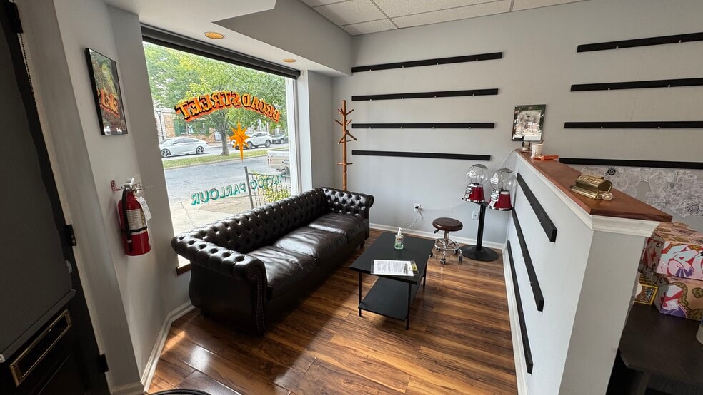 More Photos Of 95-97 E Broad St, Bethlehem Storefront Retail Residential For Lease