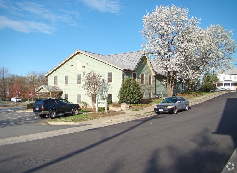 More Photos Of 101 South St SE, Leesburg Office For Lease