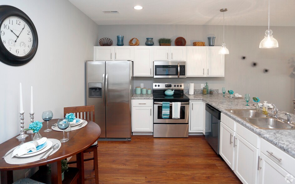 More Photos Of 9050 800 S, Pendleton Apartments For Sale