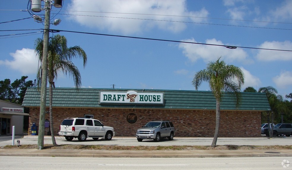 Primary Photo Of 9477 Highway A1a Alt, Lake Park Restaurant For Sale