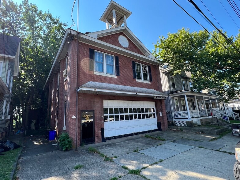 More Photos Of 640 N Broad St, Woodbury Police Fire Station For Sale