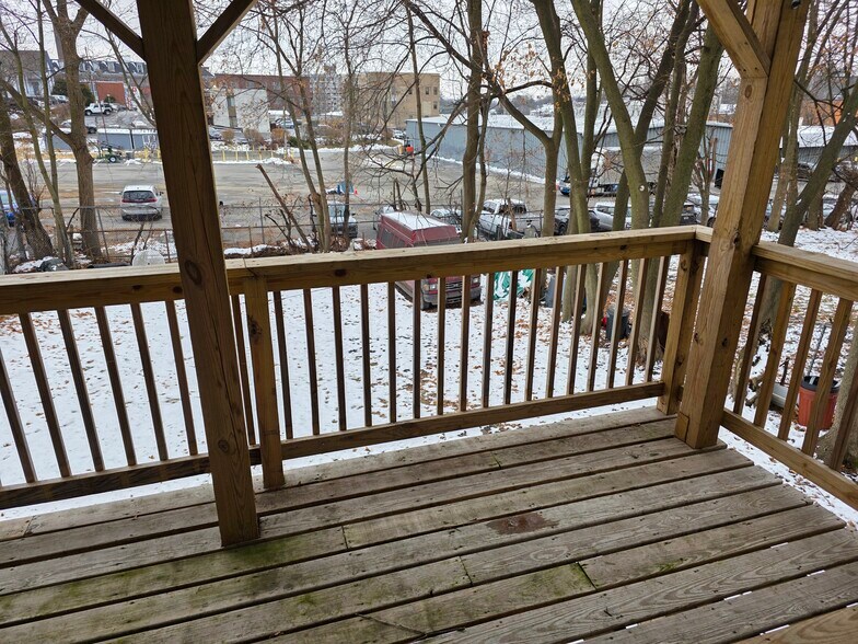 More Photos Of 25 Mill St, Middletown Storefront Retail Residential For Sale