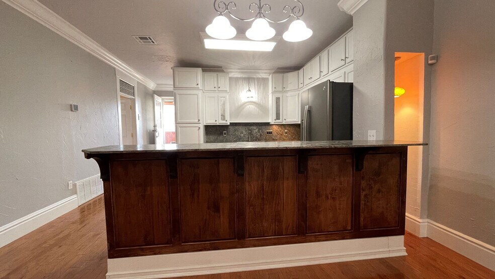 More Photos Of 415 N Muskogee Ave, Tahlequah Storefront Retail Residential For Sale