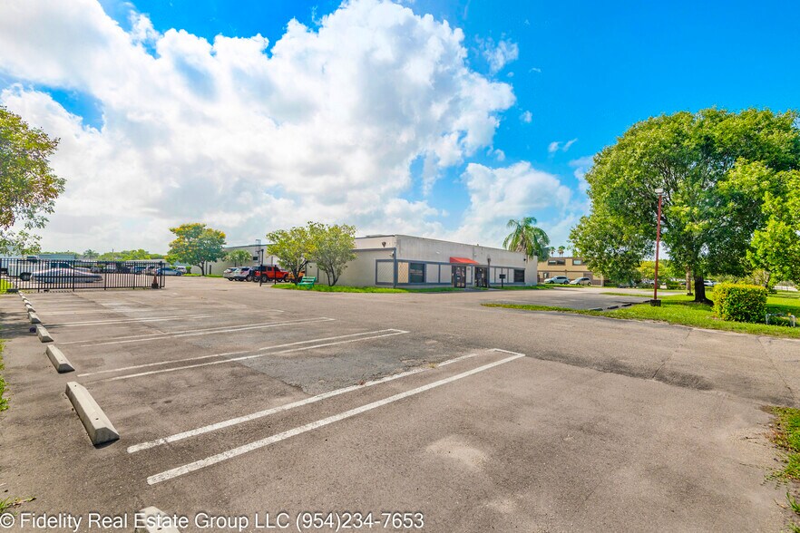 More Photos Of 3651 NW 120th Ave, Coral Springs Warehouse For Lease