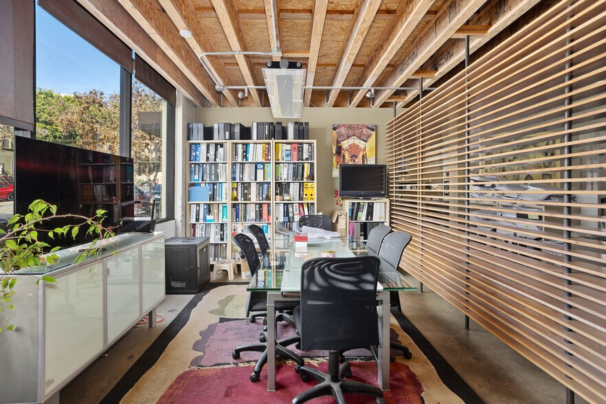 More Photos Of 1045 14th St, San Diego Loft Creative Space For Lease