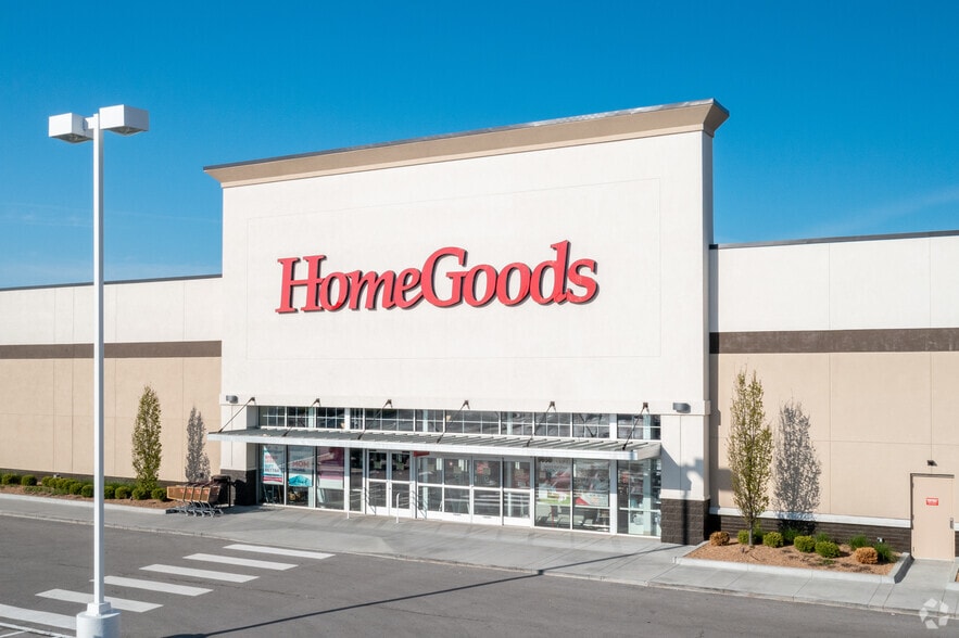 More Photos Of 9510-9676 Quivira Rd, Lenexa Unknown For Lease