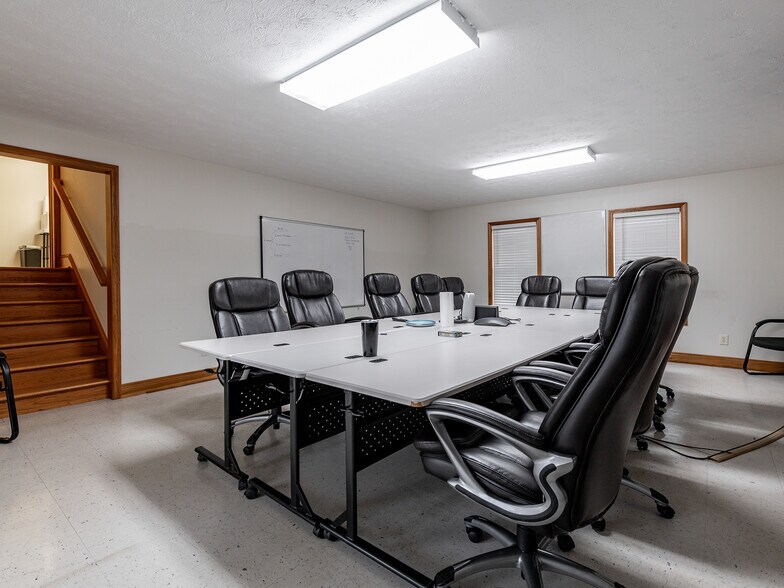 More Photos Of 1823 US-60, Milton Manufacturing For Sale