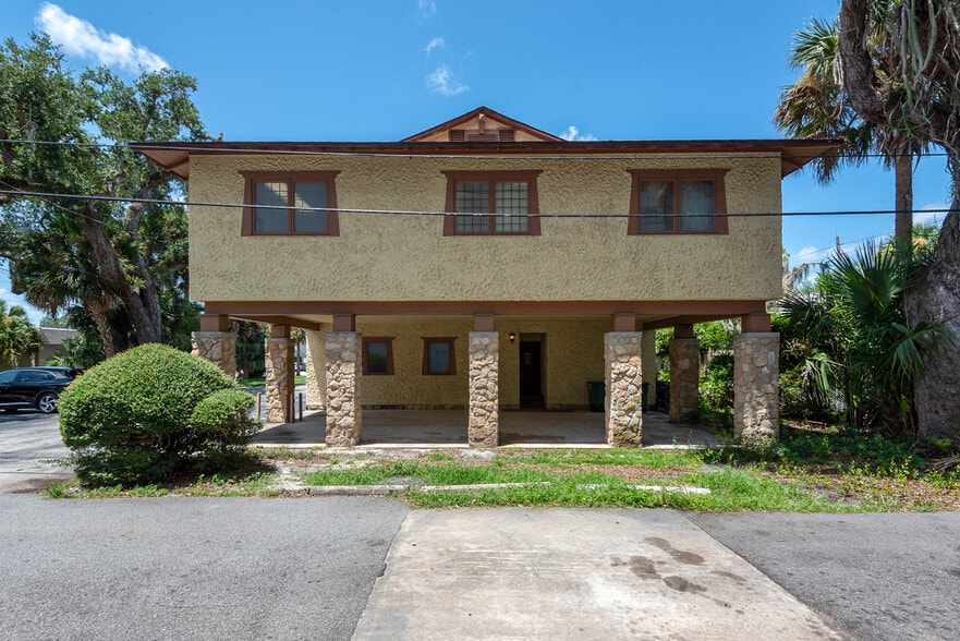 More Photos Of 205 Magnolia St, New Smyrna Beach Office For Lease