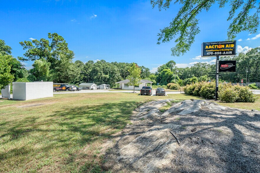 More Photos Of 7336 Lee Rd, Lithia Springs Office Residential For Sale