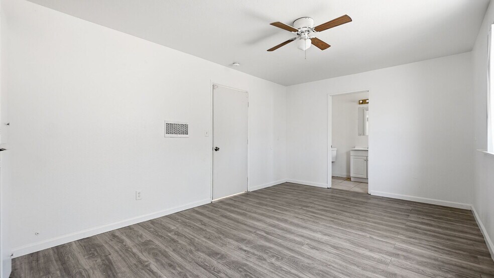 More Photos Of 511-517 E Fredricks St, Barstow Apartments For Sale