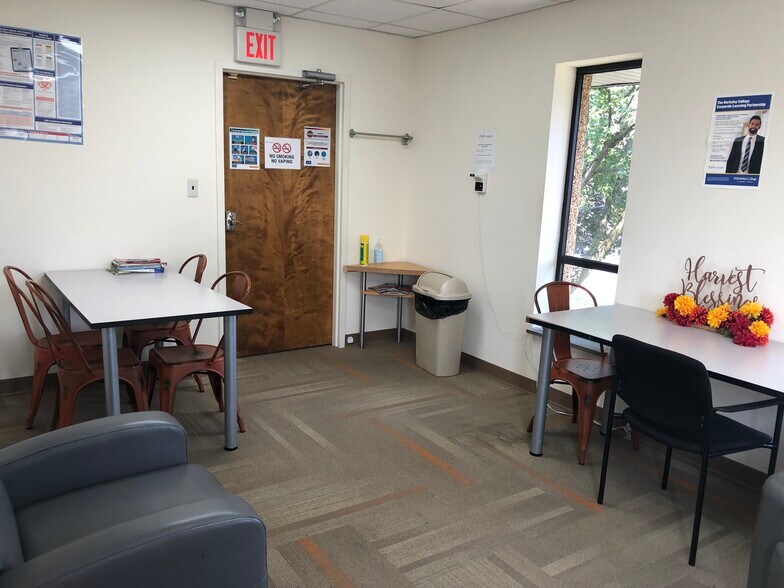 More Photos Of 1260 Bloomfield Ave, Fairfield Office For Lease